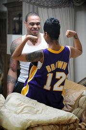 湖人最新爆料视频,最新爆料视频曝光球队备战细节！”